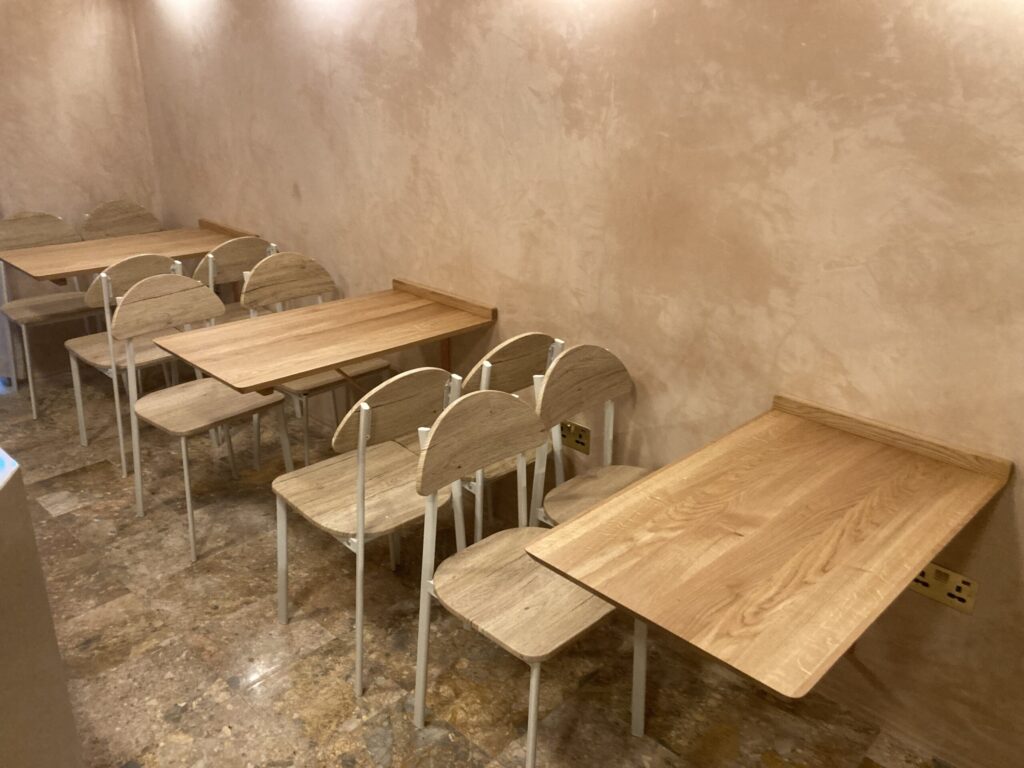Solid oak cafe table tops