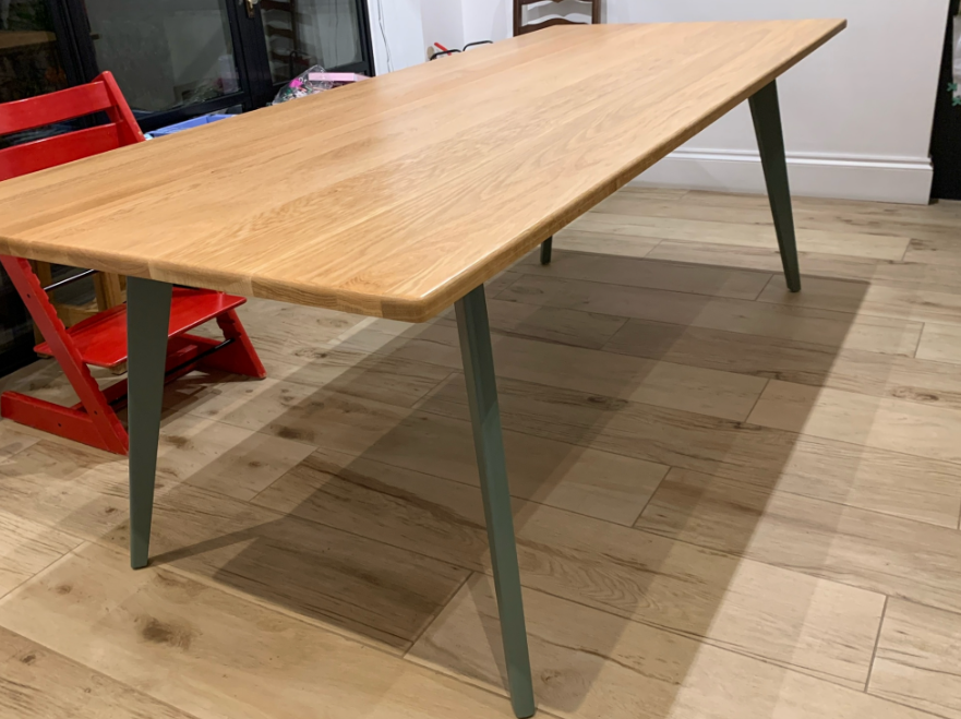 Wing 200 Dining Table
